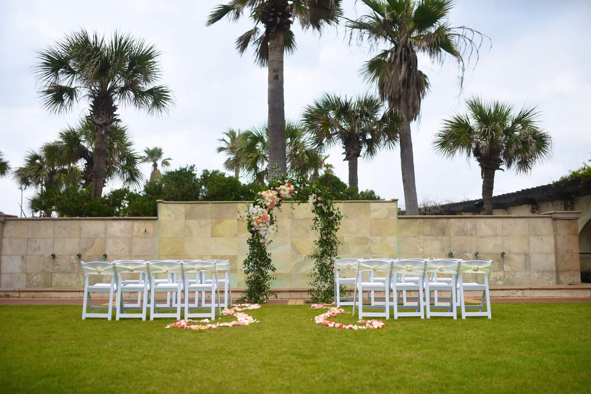 Galveston Intimate Wedding Setup – Garden Arch