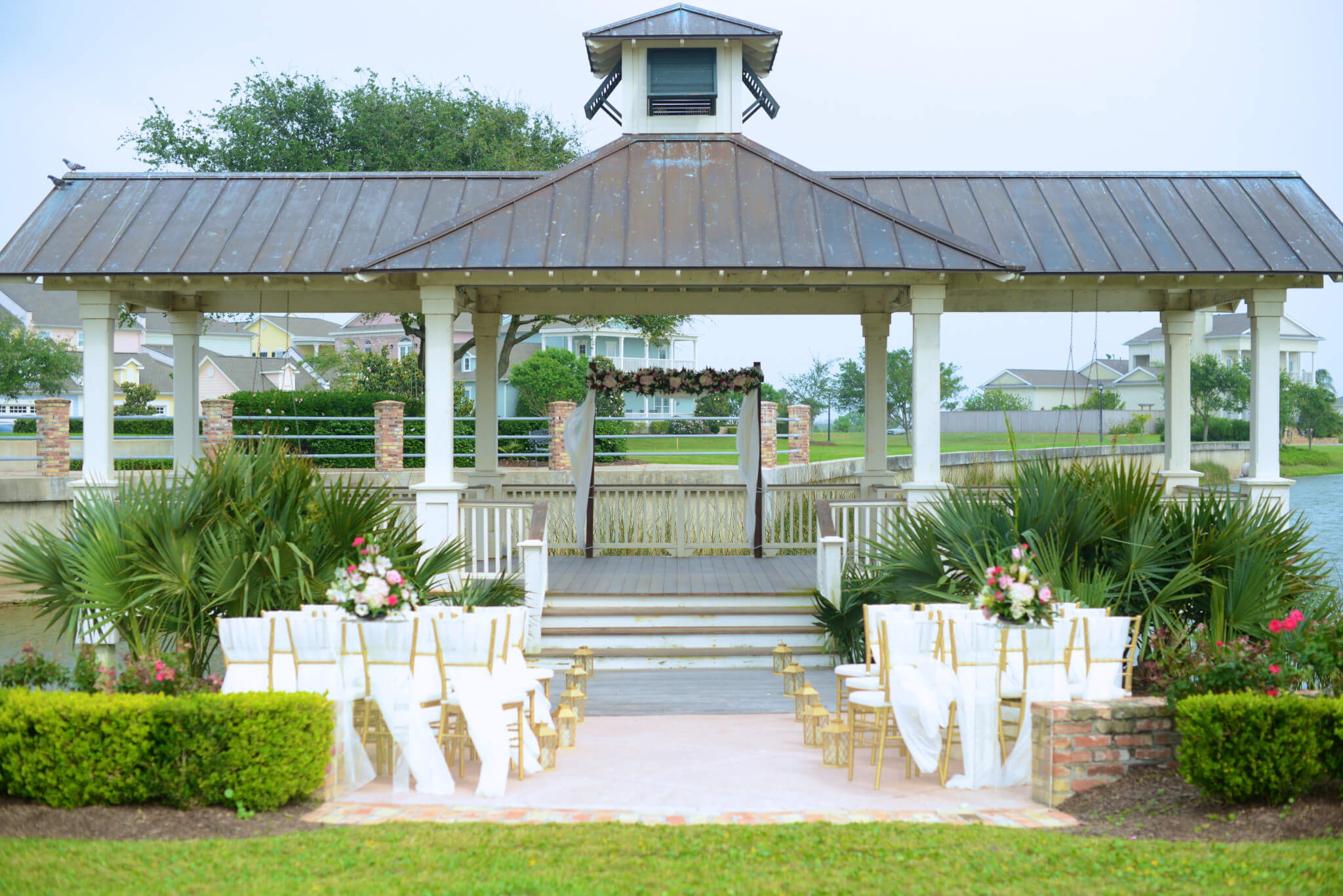 Galveston Intimate Wedding Setups – Garden Gazebo